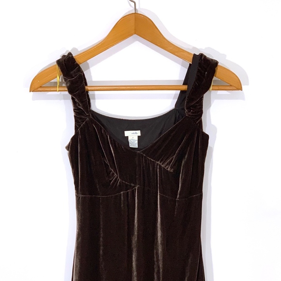 Odille Brown Velvet Midi Dress - Picture 2 of 6